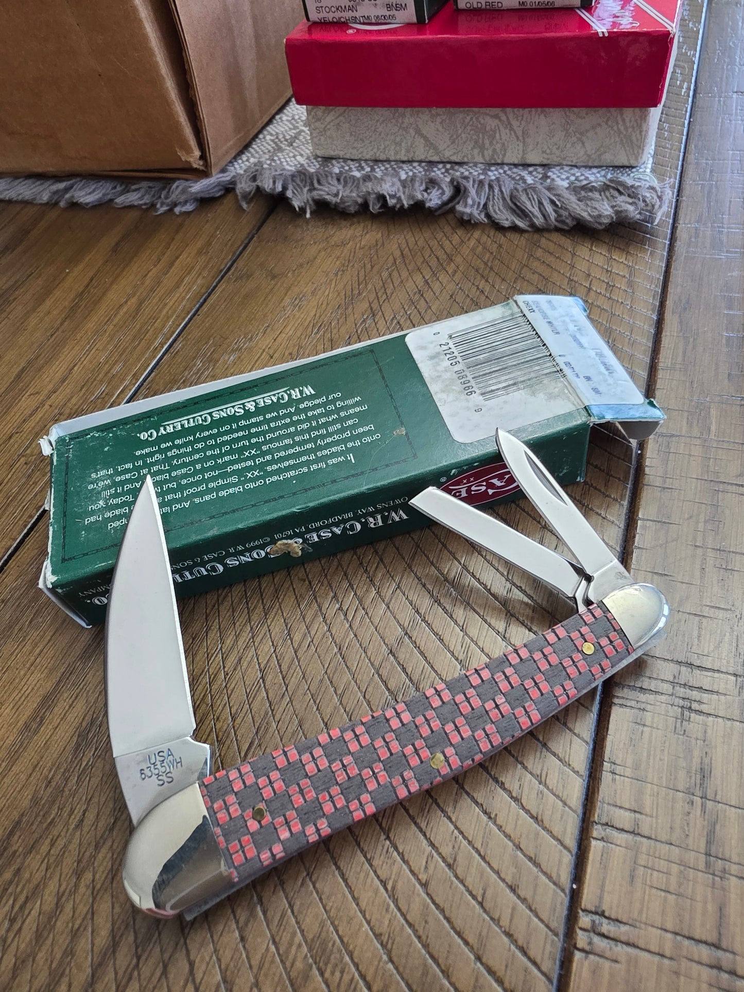 2006 Case XX 6255wh Seahorse Whittler Red Chexx Collection Red Bone 08966