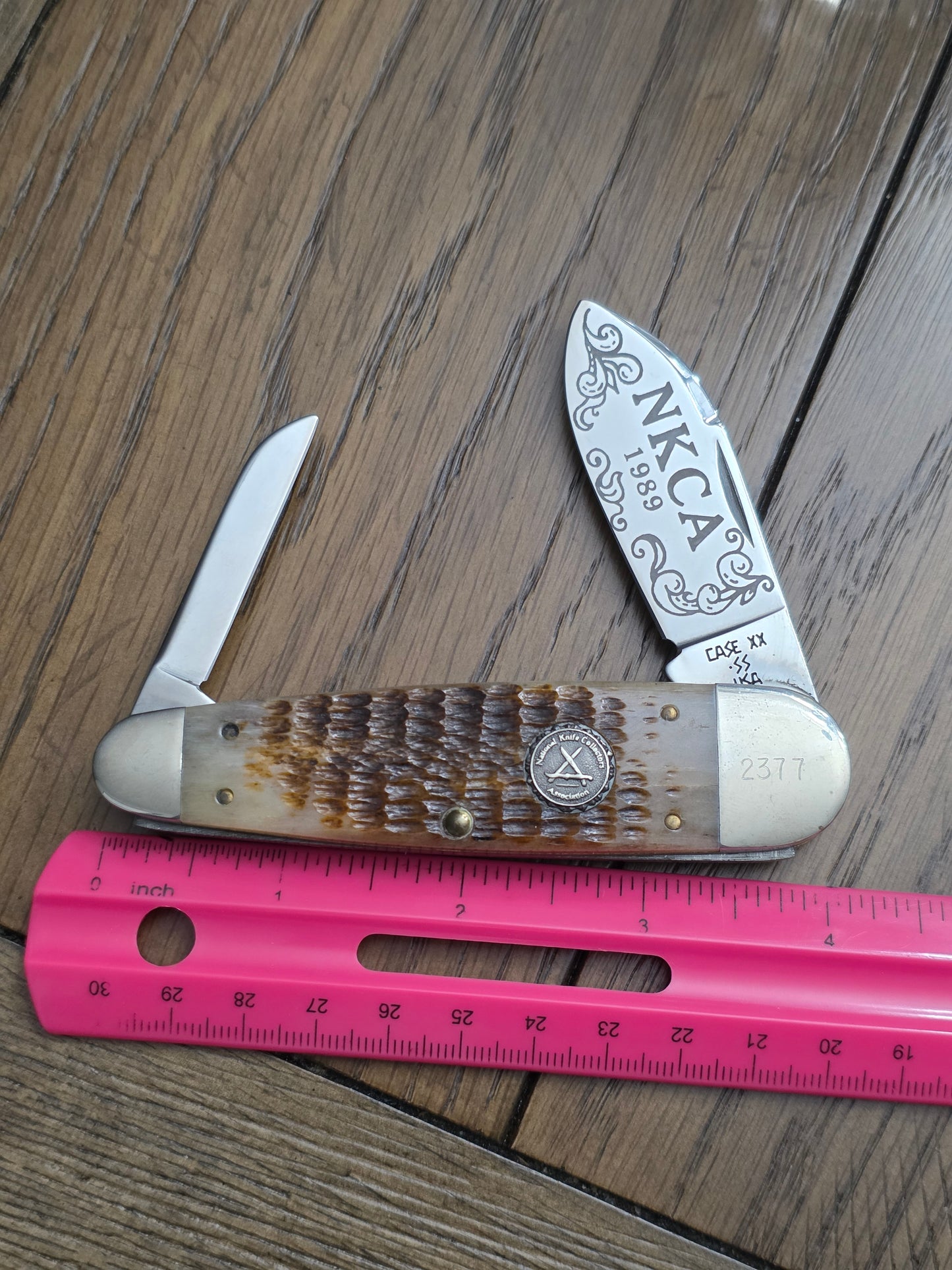 1989 Case XX NKCA Sleeve Board Whittler Rogers Jigged Brown Bone Handle