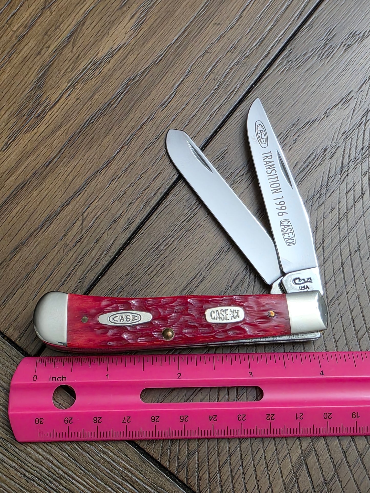 1996 Case XX Red Bone Trapper Shield Transition Knife