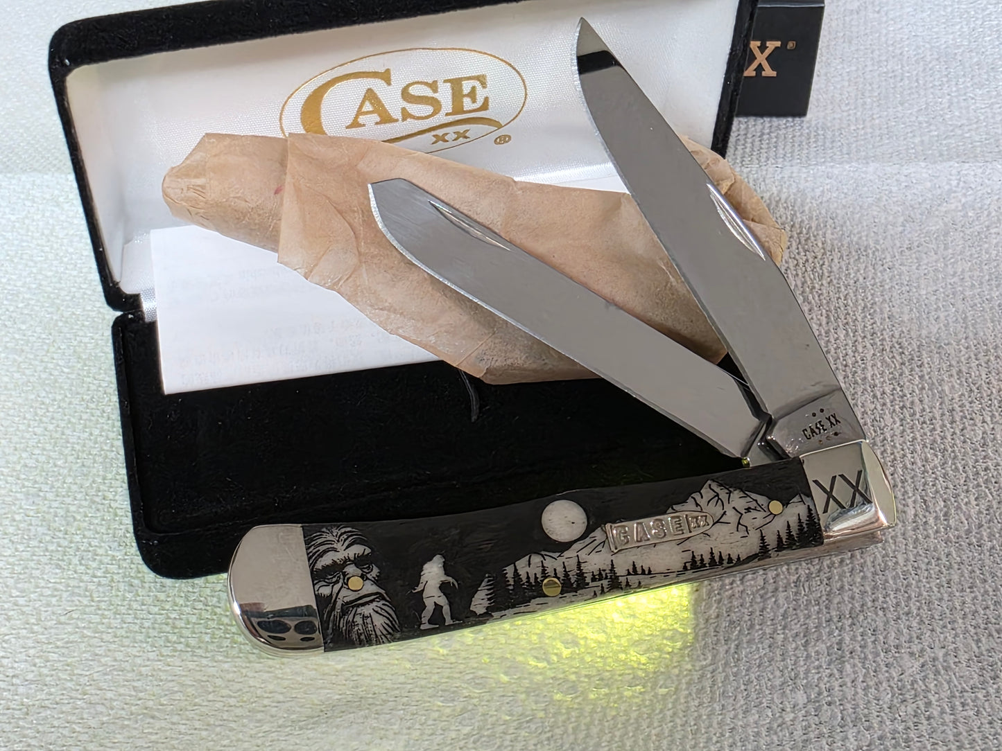 Case XX - Natural Bone Trapper 6254 - Sasquatch Hunter - CA6740 SQH - Felt Box