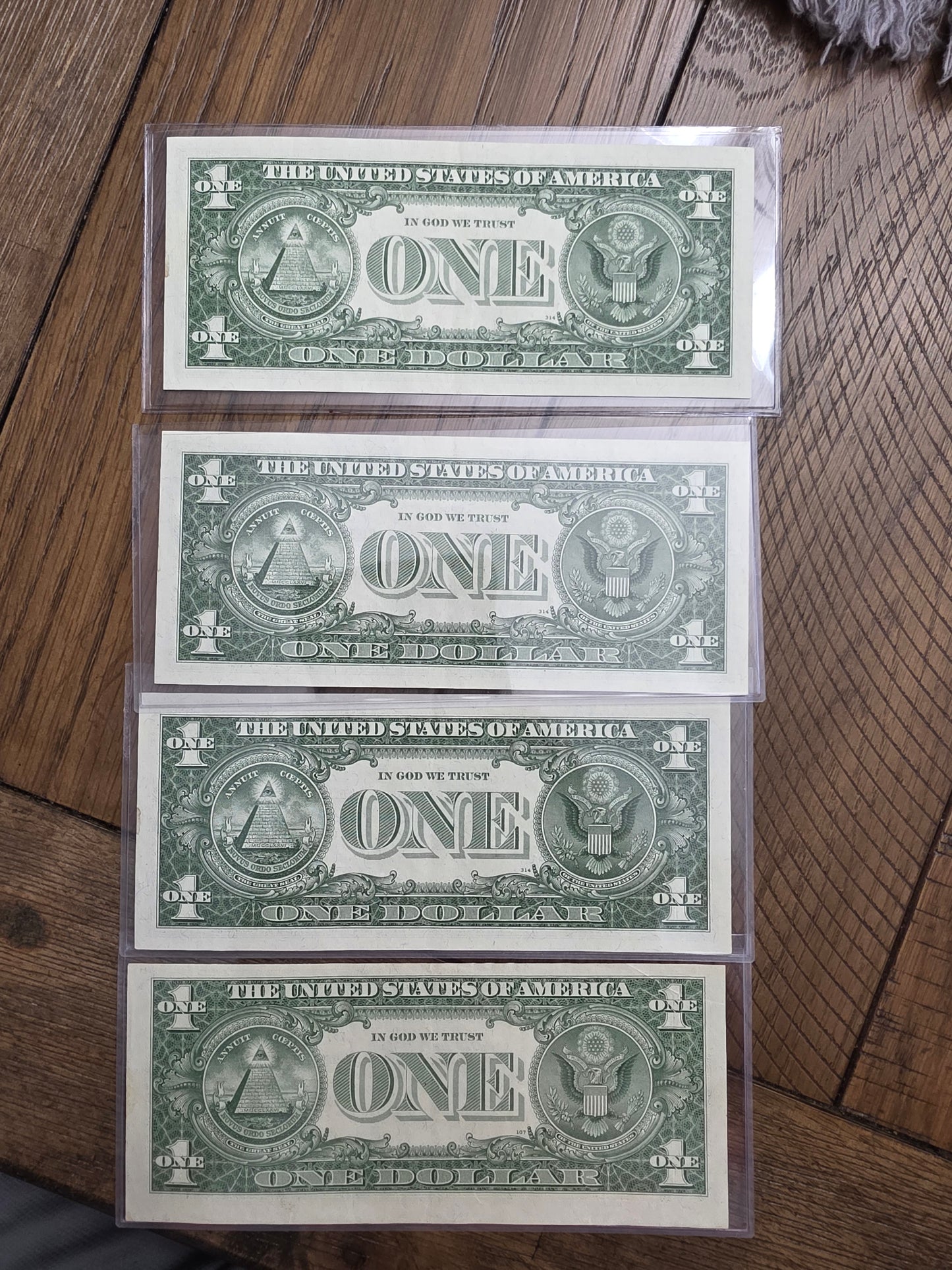 4 Consecutive $1 Dollar Blue Seal Silver Certificate 1957 Uncirculated Condition
