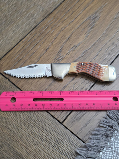 Vintage Frost Choctaw Jigged Bone Fully Serrated Lockback - Japan