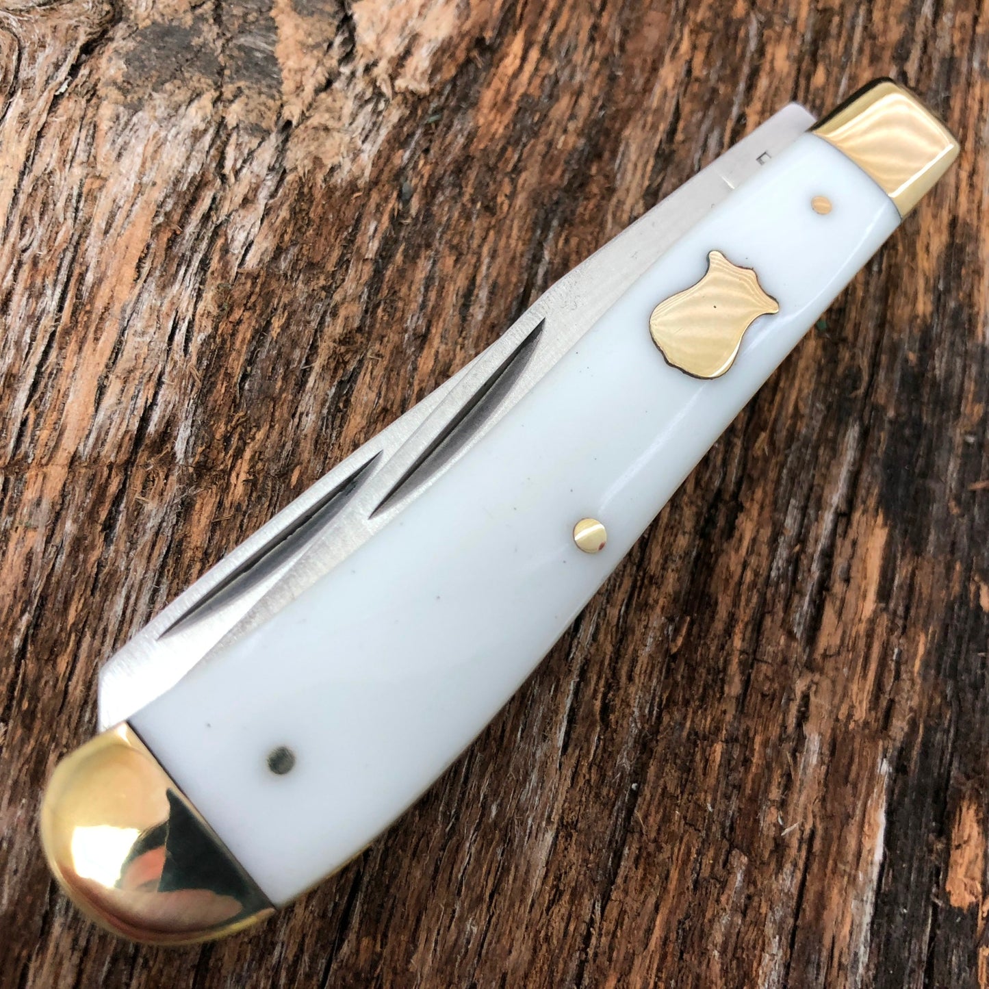 BOKER PLUS 3 3/4" TRAPPER Couteau de poche style vintage Poignées BLANCHES NOUVEAU BO294W